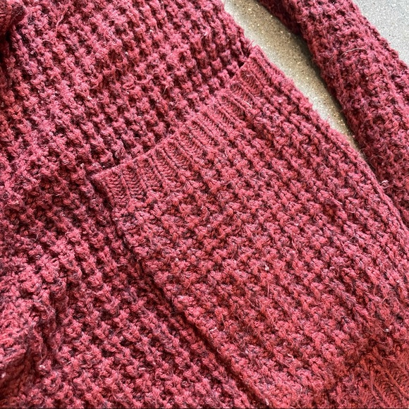 H&M Sweater - Picture 3 of 5